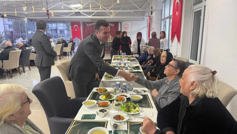 YALOVA HUZUREVİ’NDE ÇINARLARLA İFTAR SOFRASI