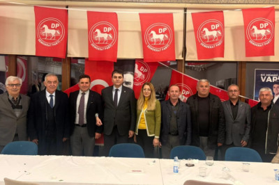 DEMOKRAT PARTİ BURSA’DA GÜÇ GÖSTERİSİ