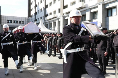 Şehit polis memuru Mustafa Aydın toprağa verildi