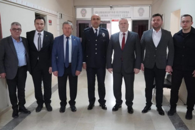 ARMUTLU’DA POLİS HAFTASI KAPSAMINDA ANLAMLI TÖREN