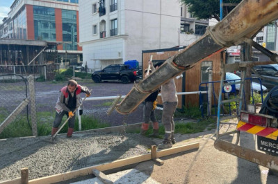 ALTINOVA’DA KALDIRIMLAR YENİLENİYOR