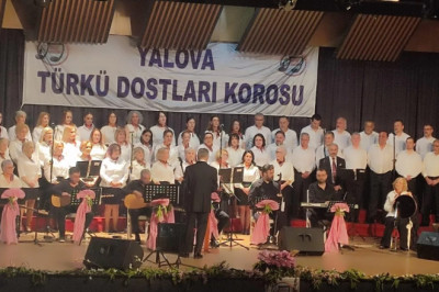 YALOVA’DA TÜRKÜ DOLU BİR GECE YAŞANDI