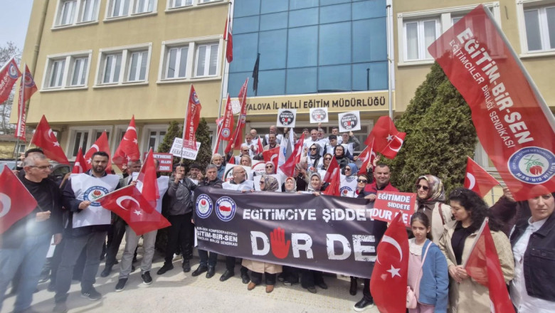 ‘EĞİTİMCİYE ŞİDDETE DUR DE’