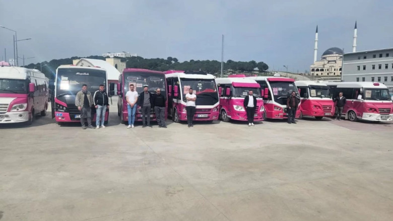 MİNİBÜSÇÜLERDEN ACI OLAY İÇİN SİYAH KURDELE