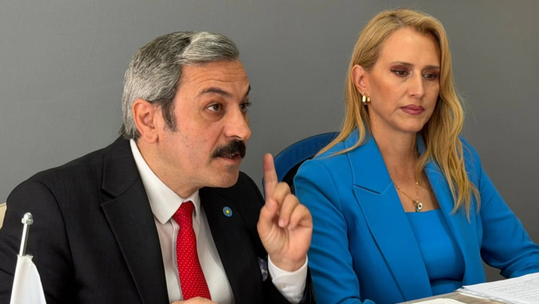 ‘YALOVA YÖNETİLEMİYOR TÜRKİYE GİBİ’