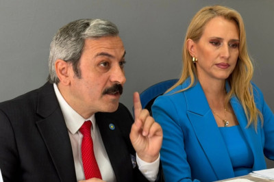 ‘YALOVA YÖNETİLEMİYOR TÜRKİYE GİBİ’