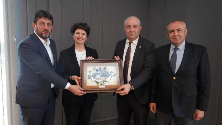 YTSO HEYETİNDEN TUNÇBİLEK’E ZİYARET