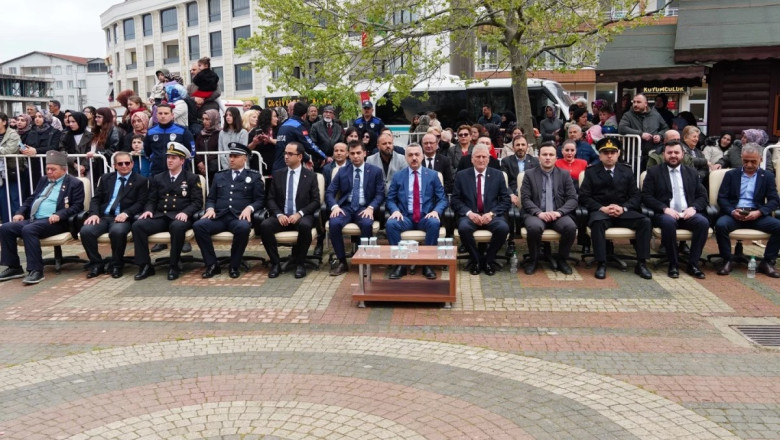 ARMUTLU’DA 23 NİSAN COŞKUSU