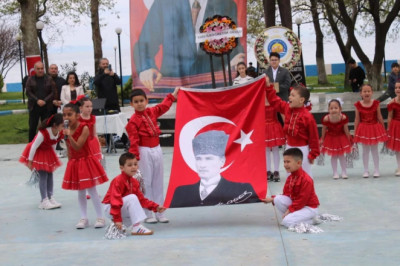 KORU’DA 23 NİSAN COŞKUYLA KUTLANDI