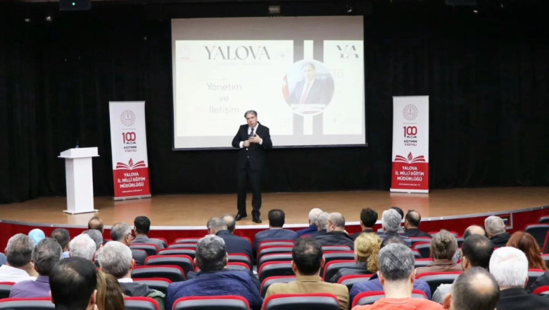 YALOVA YÖNETİCİ AKADEMİSİ’NDE DÖRDÜNCÜ BULUŞMA GERÇEKLEŞTİ