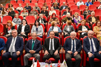 Vali Usta, “Atatürk’ten Anılar” Söyleşisine Katıldı