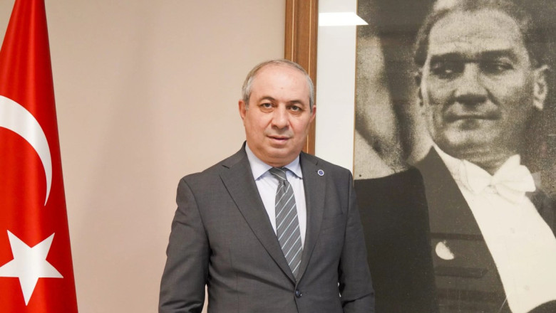 ‘19 MAYIS, BİR MİLLETİN YENİDEN AYAĞA KALKIŞININ SEMBOLÜDÜR’