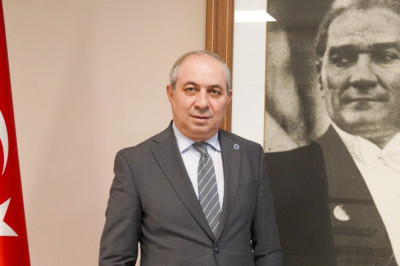 ‘19 MAYIS, BİR MİLLETİN YENİDEN AYAĞA KALKIŞININ SEMBOLÜDÜR’