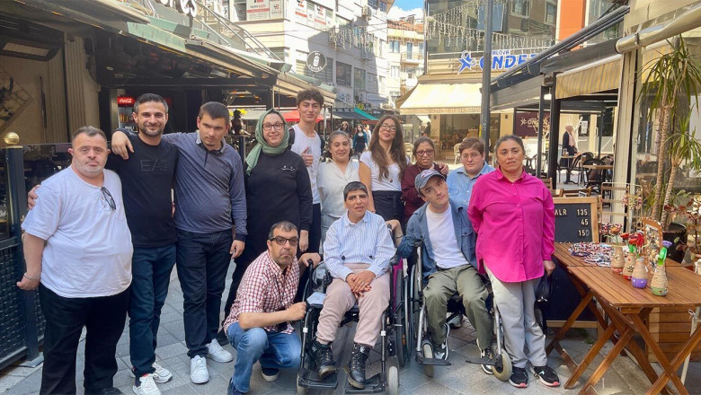 Luen Coffee'de 3 Dakikalık Empati Buluşması