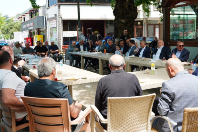 ARMUTLU’DA BAYRAMLAŞMA GELENEĞİ YAŞATILDI