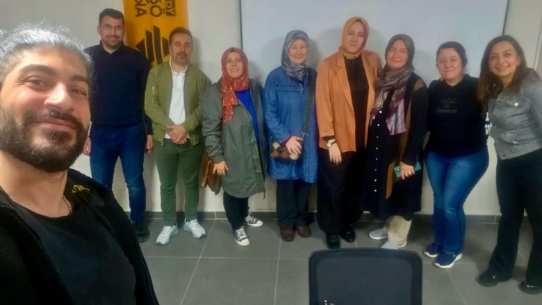 ÖĞRETMENLER, ÖYKÜNÜN EDEBİ DÜNYASINDA BULUŞTU