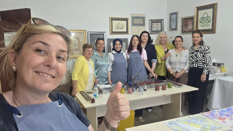 KADIN MECLİSİ’NDE EBRU ETKİNLİĞİ