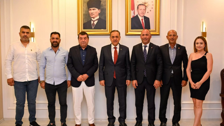 VALİ USTA, MİSAFİRLERİNİ KABUL ETTİ