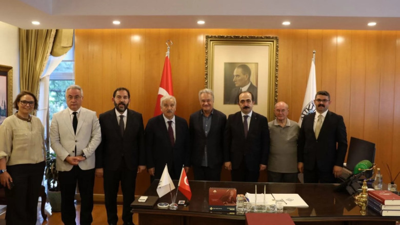 SOYGÜZEL, HALİL İNALCIK’I ANMA PANELİ’NE KATILDI