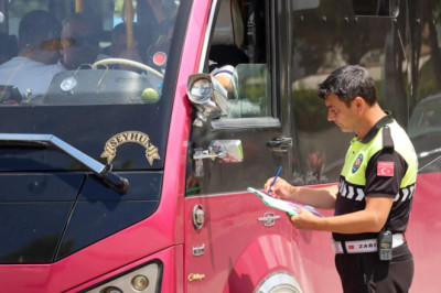 MİNİBÜSLER SIKI DENETİMDEN GEÇİYOR