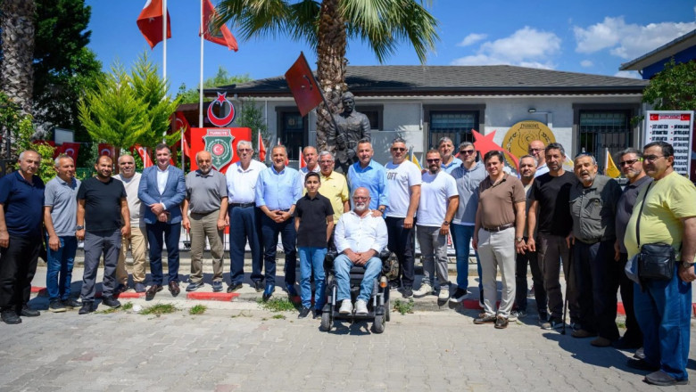 VALİ USTA’DAN BABALAR GÜNÜ ZİYARETİ