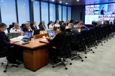 BAKAN ÇİFTÇİ’DEN VALİLERLE SOKAK HAYVANLARI ZİRVESİ