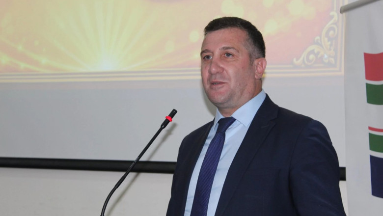 39 ÇOCUK KORUYUCU AİLE YANINDA BÜYÜYOR