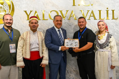Konuk Halk Dansları ekipleri Vali Usta’yı ziyaret etti