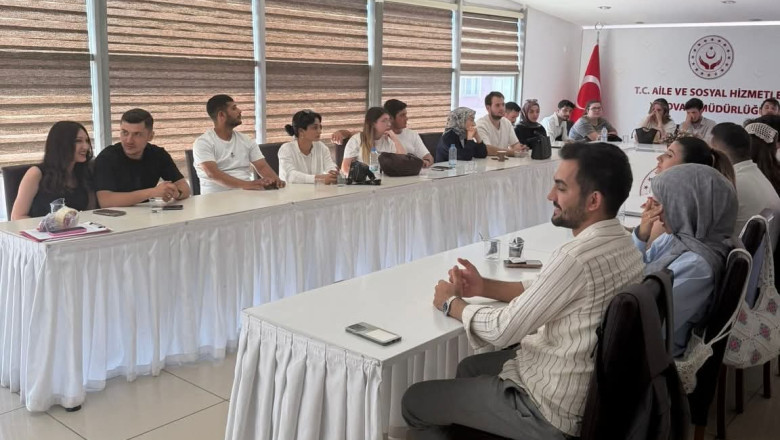EVLİLİK HAZIRLIĞINDAKİ ÇİFTLERE EVLİLİK ÖNCESİ EĞİTİMİ