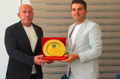 Mustafa Deviren görevini Sait Çolak’a devretti