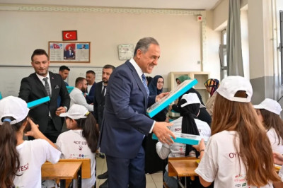 Vali Usta TÜGVA Yaz Okulları Açılış Programı’na katıldı