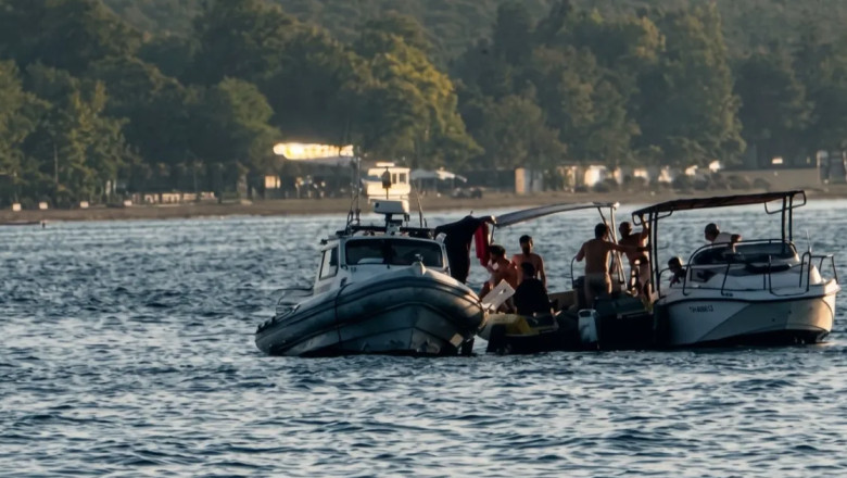 Yalova'da ticari gemi tekneyi batırdı! Ölümden kıl payı kurtuldular