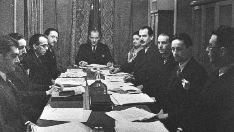ATATÜRK SÖZLÜKLERİ YALOVA’DA İNCELEDİ