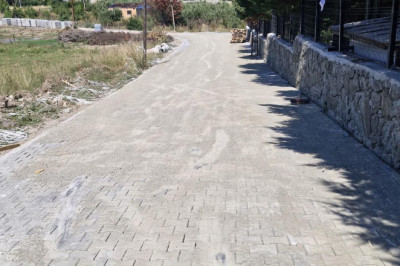 Köy Yollarında Kilitli Parke Çalışmaları Sürüyor