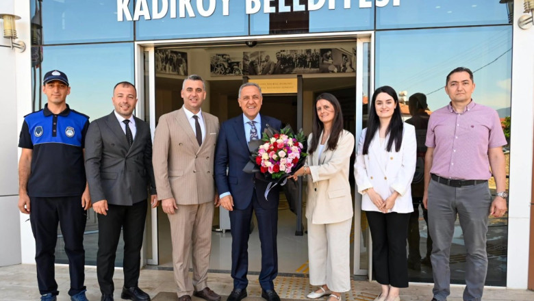 VALİ USTA’DAN KADIKÖY BELEDİYESİ’NE ZİYARET