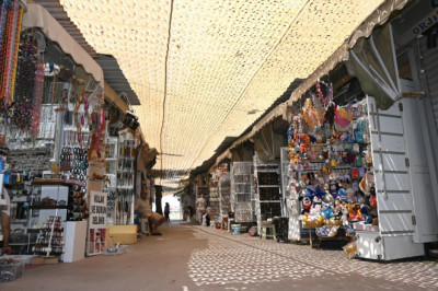 TAKICILAR ÇARŞISI DAHA KONFORLU HALE GETIRILDI