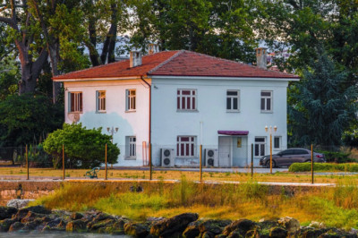 ATATÜRK VE ÇOCUK MÜZESİ TARİHİ YAPIDA HİZMET VERİYOR