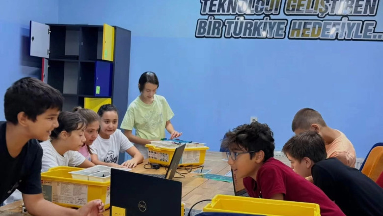 DENEYAP YAZ OKULU COŞKUSU SÜRÜYOR