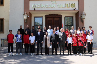 Erzincan Valisi Sporcuları Kabul Etti