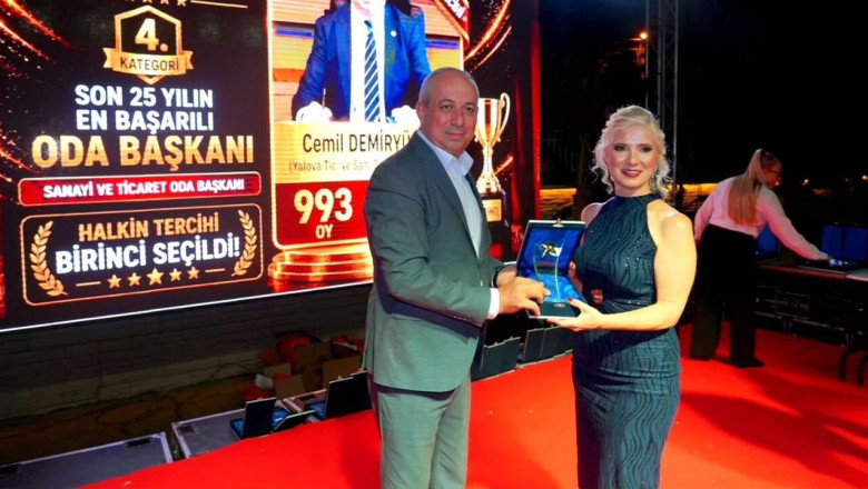 Cemil Demiryürek’e 25 Yılın En Başarılı YTSO Başkanı Ödülü