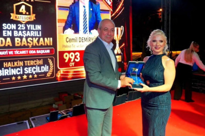 Cemil Demiryürek’e 25 Yılın En Başarılı YTSO Başkanı Ödülü