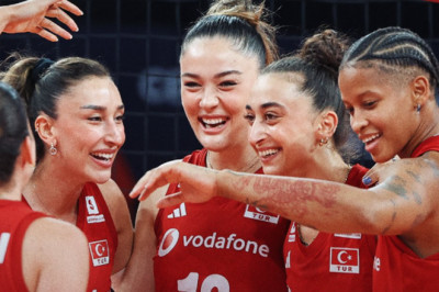 Milli Kadın Voleybol Takımı, Almanya'yı 3-1 Geçti ve Son 16'ya Yükseldi