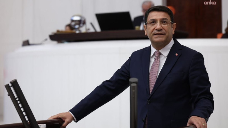 DEVA Milletvekili Şahin'den soğan kararına sert tepki: 'Çiftçi 45 günde ürün yetiştiremiyor, iktidar 45 günde karar değiştiriyor'