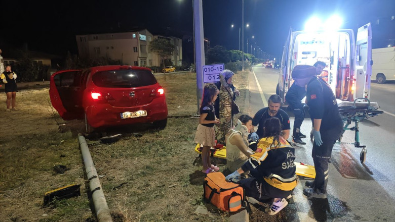 Samsun'da İki Otomobil Çarpıştı: 10 Yaralı