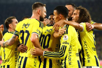 Fenerbahçe Transfer Haberleri: SON DAKİKA Fenerbahçe'de yeni transfer olacak mı, hangi mevki alınacak?