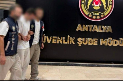 Gazeteciye tehdit: Antalya'da gözaltı