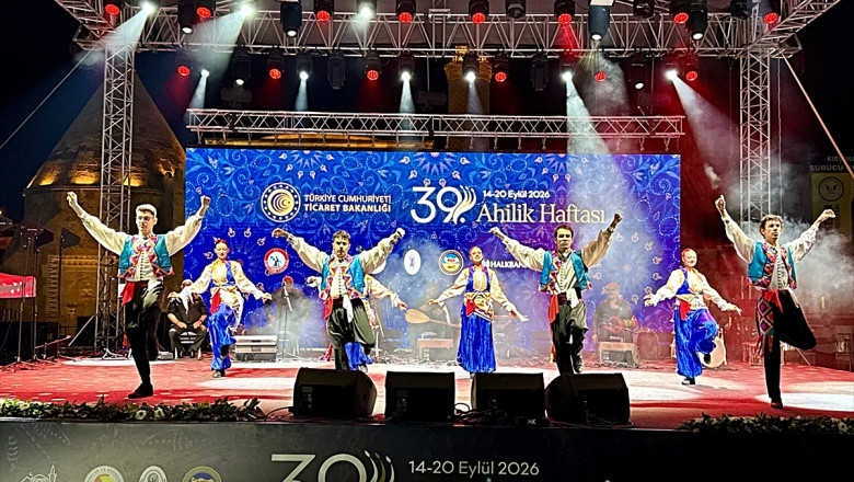 Kırşehir'de 39. Ahilik Haftası kapsamında halk konseri düzenlendi