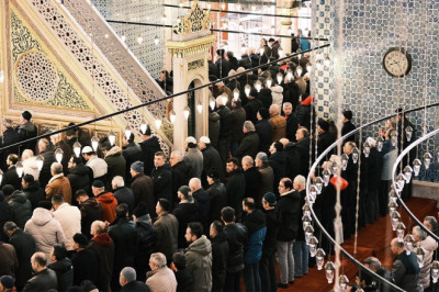Cuma Hutbesinin Konusu “Ahîlik Ahlakı” Oldu