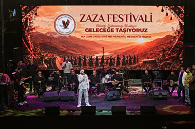 Bingöl'de Zaza Festivali, sanatçıların sahne aldığı ikinci günün ardından sona erdi.