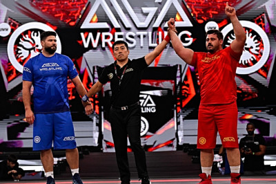 İstanbul'da düzenlenen AIGA Global Grappling Serisi'nde Rıza Kayaalp 7-1 kazandı